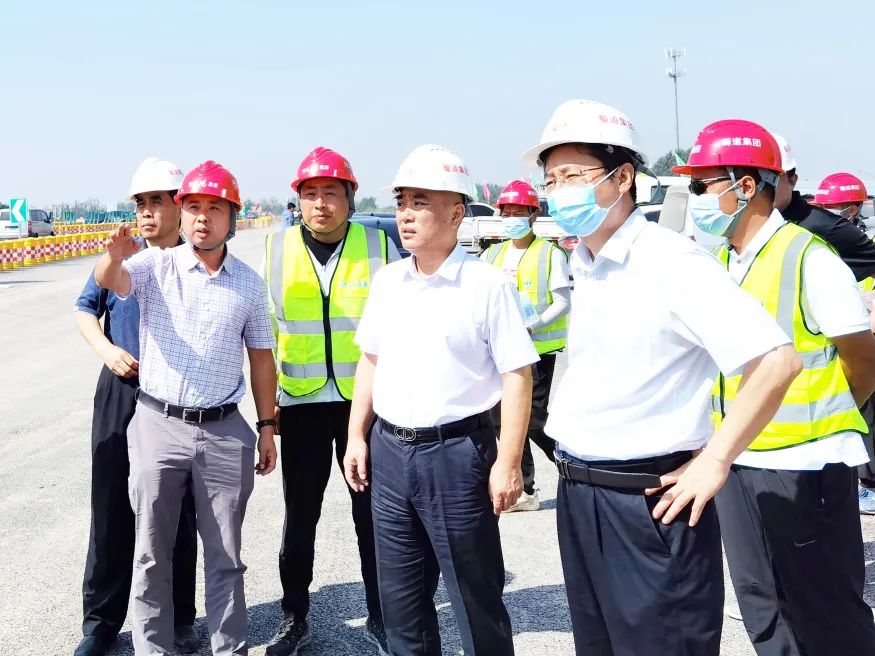 河北省交通運(yùn)輸廳黨組成員、副廳長(zhǎng)侯智敏深入石家莊東站、南站改建工程項(xiàng)目檢查指導(dǎo)工作