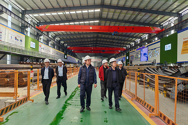 四川路橋黨委副書記、董事趙志鵬赴康新高速項目開展安全檢查、“夏送清涼”慰問暨汛期安全專題培訓